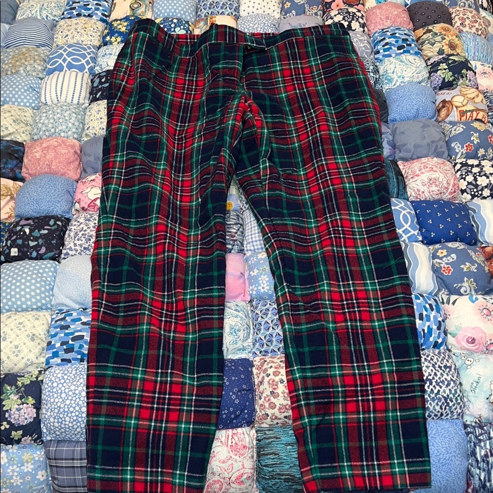 Vineyard Vine Plaid Christmas Pants